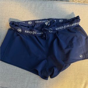 Vineyard vines active shorts